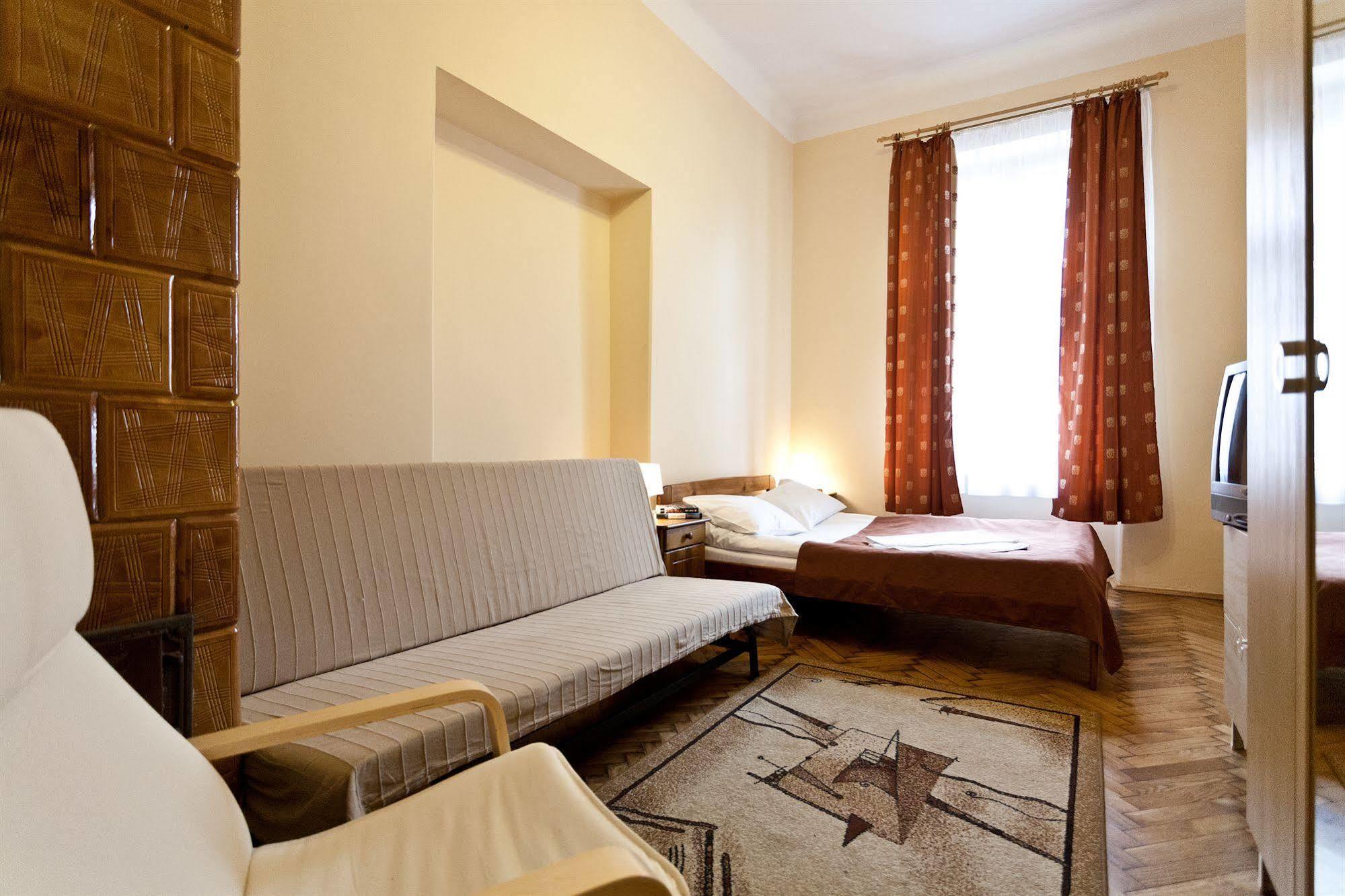 Enigma Hostel Krakow Luaran gambar