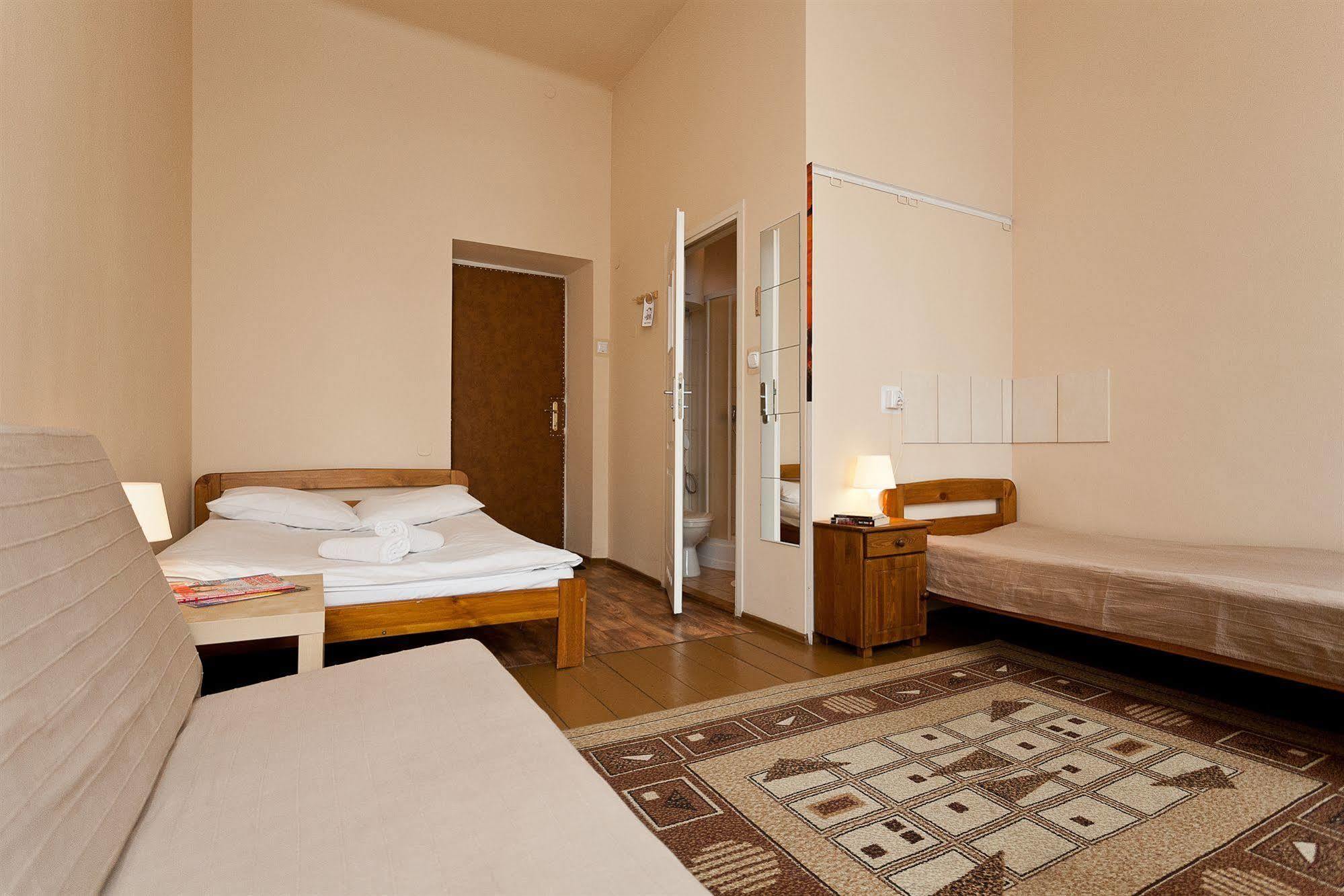Enigma Hostel Krakow Luaran gambar
