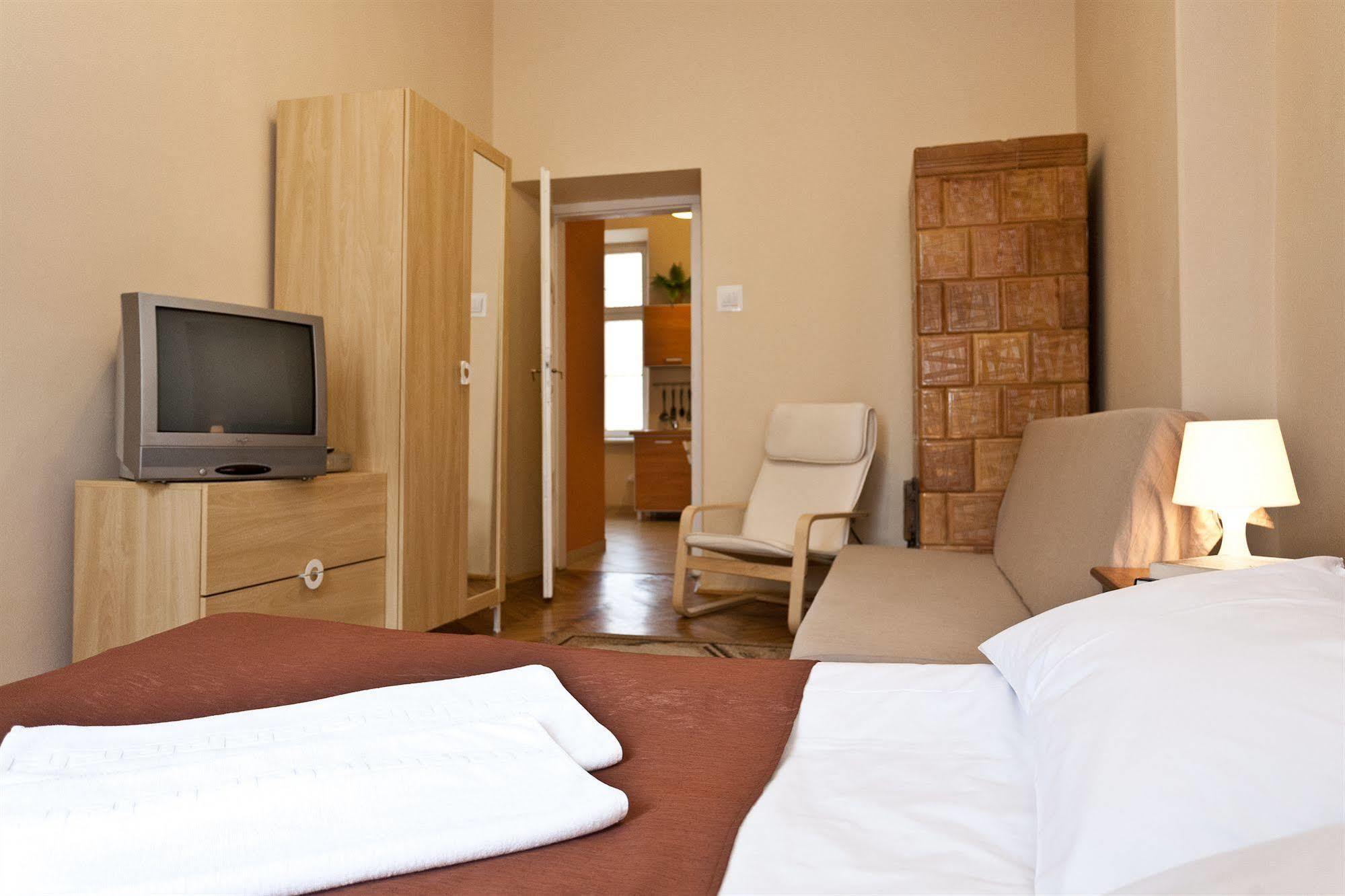 Enigma Hostel Krakow Luaran gambar