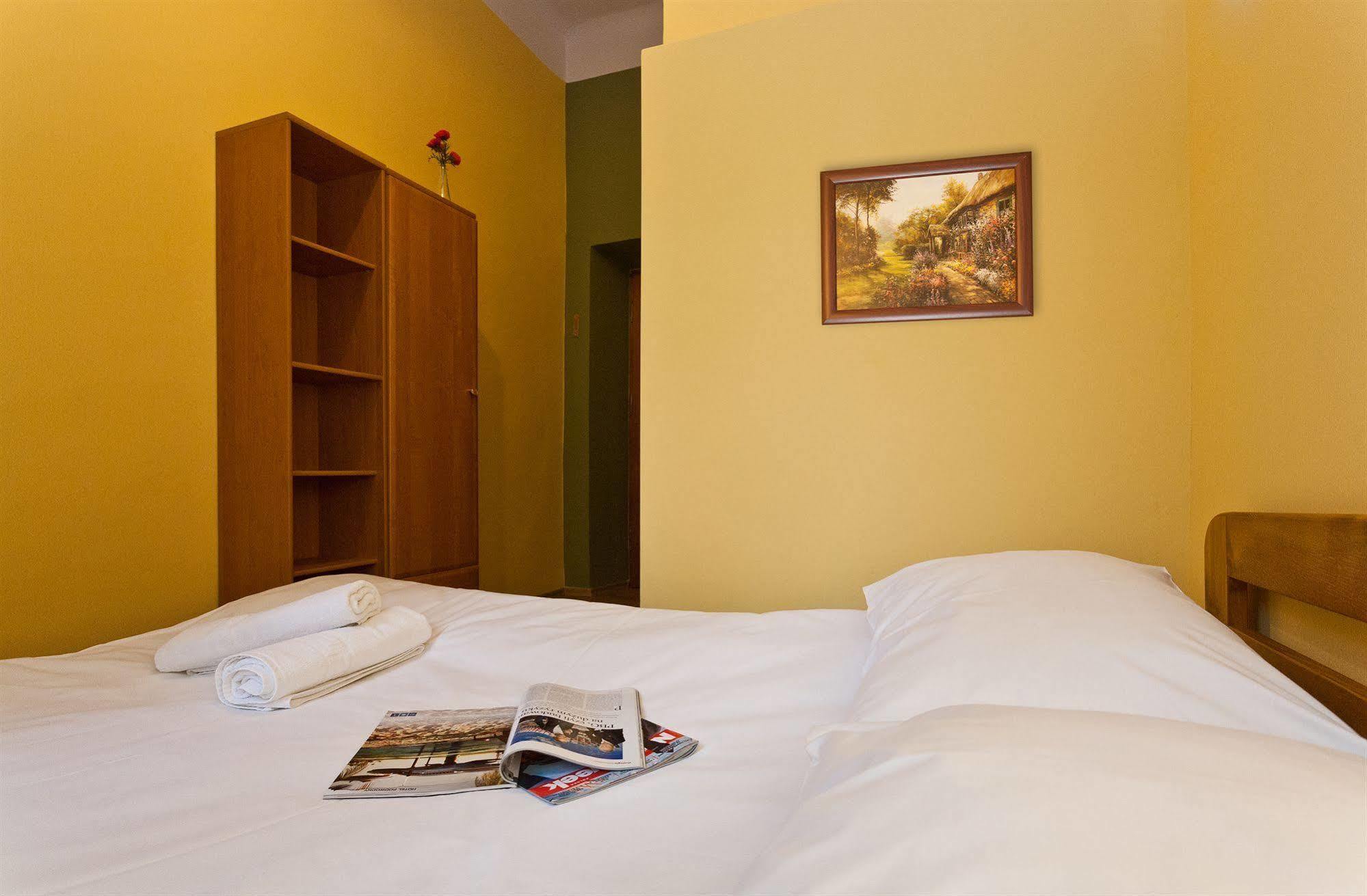 Enigma Hostel Krakow Luaran gambar
